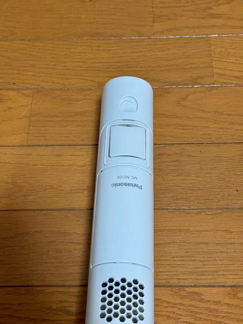 Panasonic コードレス 掃除機 MC-NS10K 22年製　動作保証