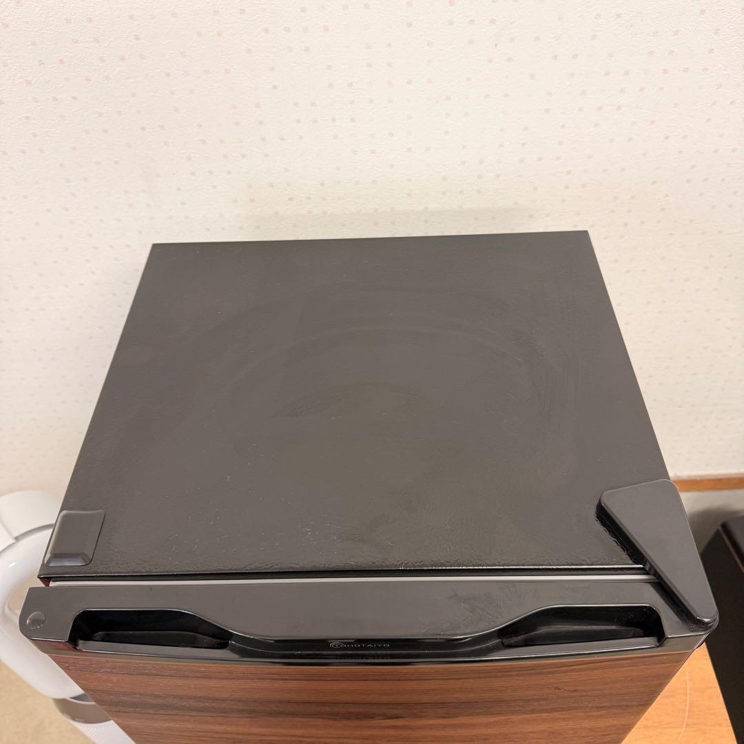 ● 極美品 TOHOTAIYO 1ドア 冷凍庫 31L TH-31RFS1-WD