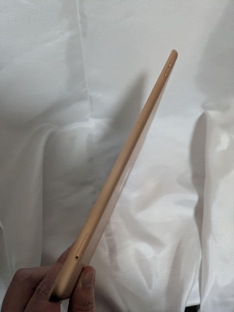 iPad 第6世代 32GB Wi-Fi+Cellular A1954動作確認済