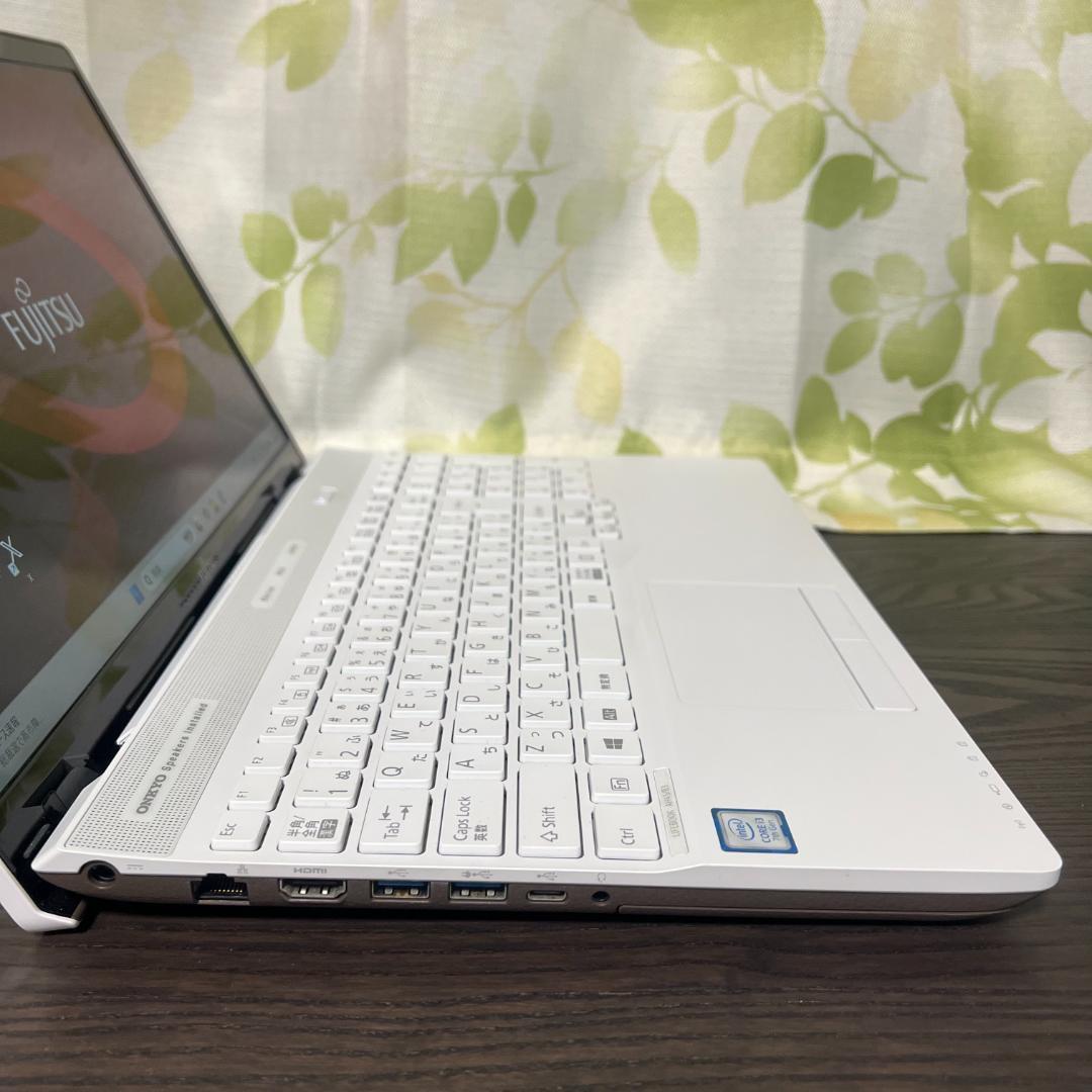 コスパ◎富士通 LIFEBOOK✨SSD240GB☆メモリ8GB☆Core i3