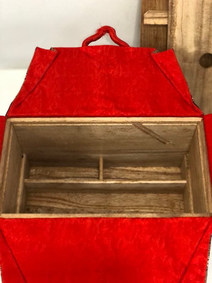 古いお化粧箱　古布細工　百人一首図柄　霧箱　アンティーク　金糸