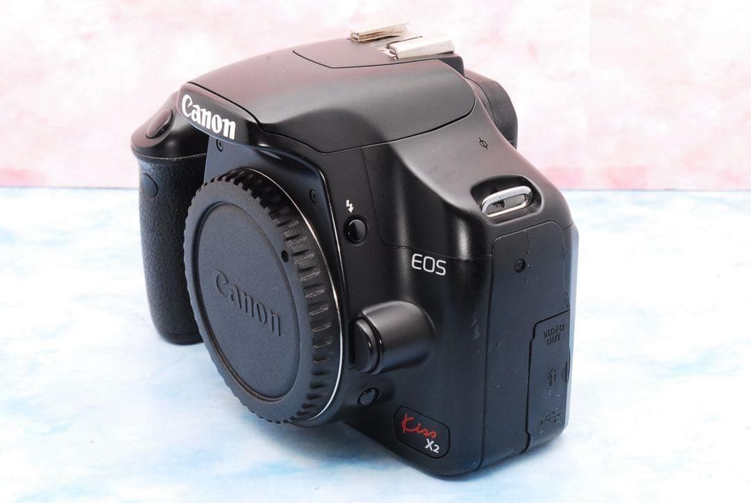 Canon Kiss X2☆一眼レフカメラ☆初心者向けセット☆バッグ付き！