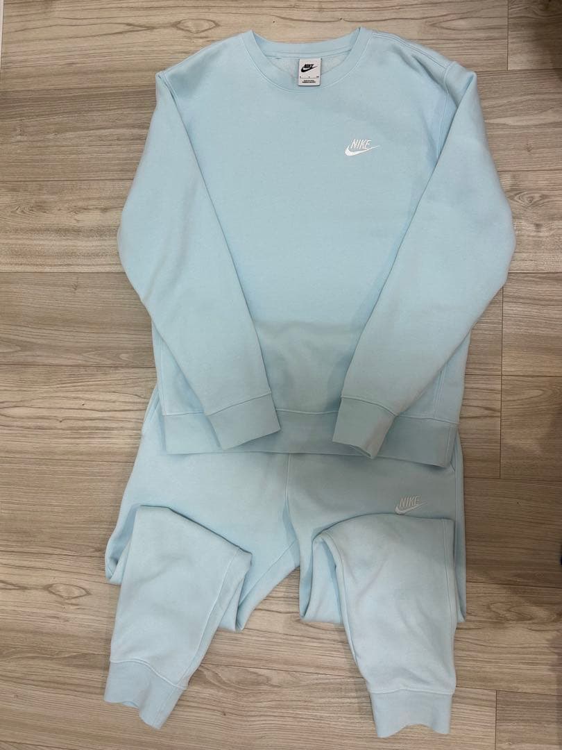 Nike ライトブルー トレーナー・パンツセット