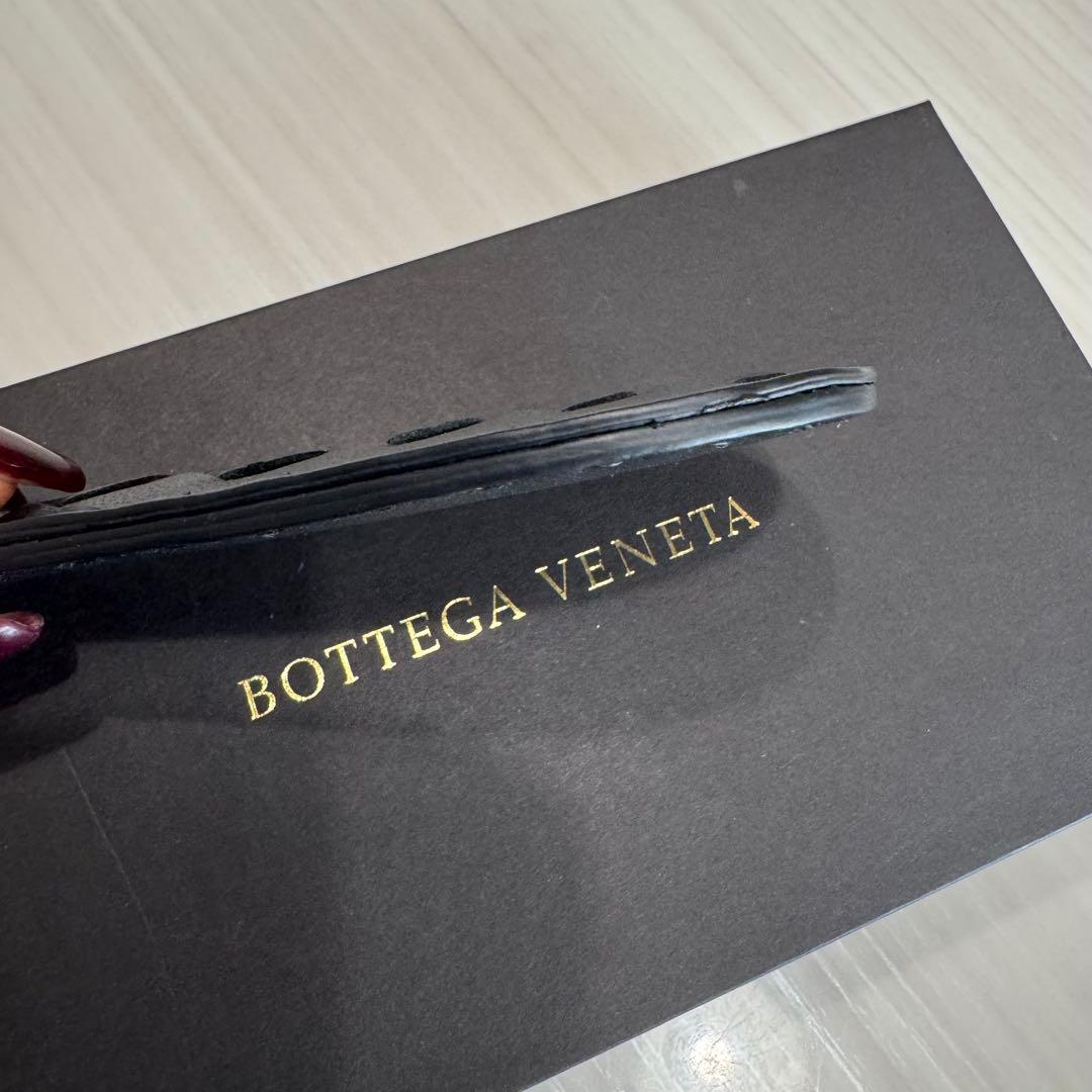 Bottega Veneta 新品　キーホルダー　ブラック