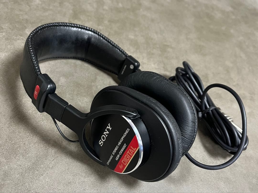 新品未使用 SONY MDR-CD900ST スタジオモニター ヘッドフォン