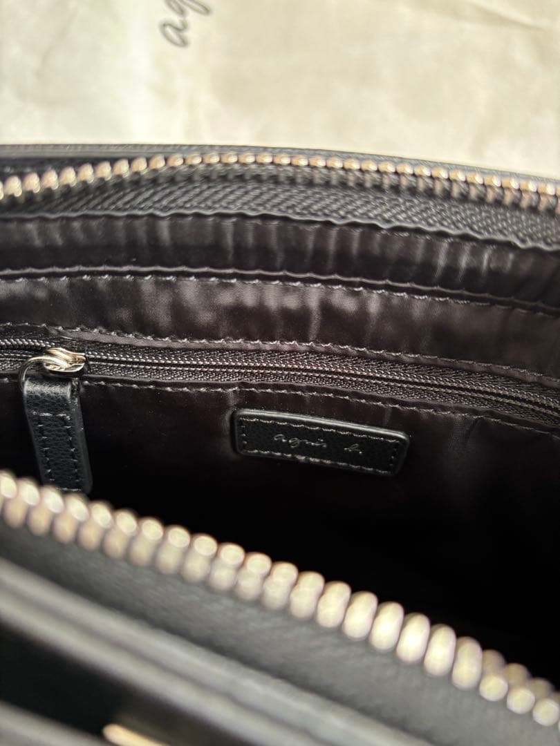 agnès b. ブラックレザーショルダーバッグ　ターンロック　ロゴ金具　美品