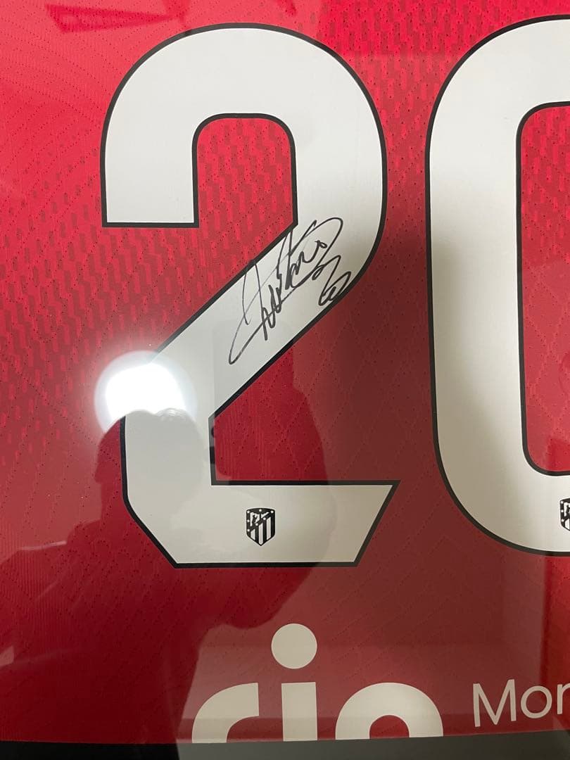 アトレティコ・マドリード　ヴィツェル 直筆サイン入りユニフォーム　試合実着用