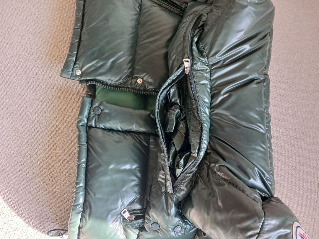 ヴィンテージ　メンズモンクレールMONCLER ダウンジャケット ダークグリーン