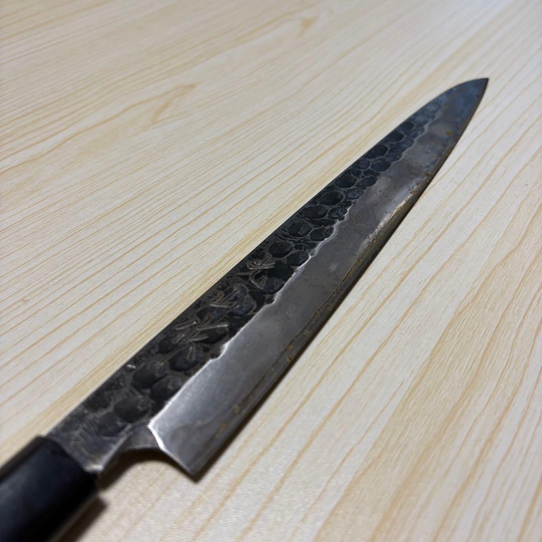 柳刃包丁 270mm 青紙2号 黒打ち槌目仕上げ