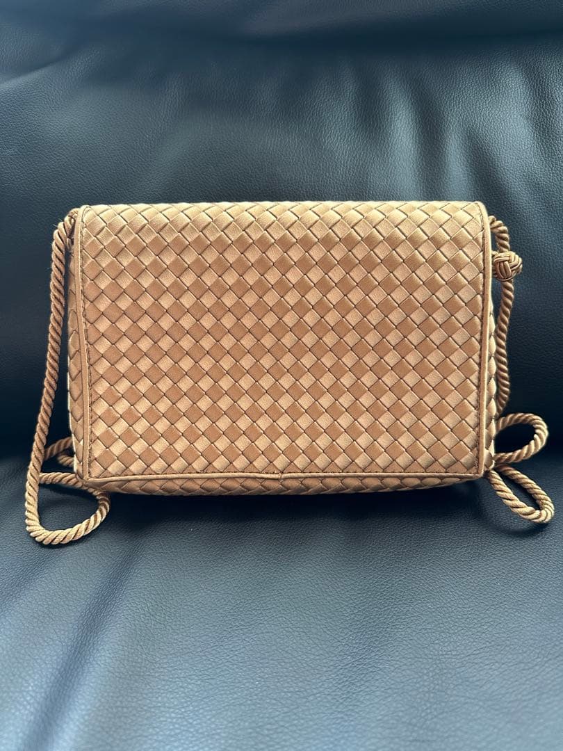 BOTTEGA VENETA ショルダーバッグ ベージュ 正規品 おまけ付‼️