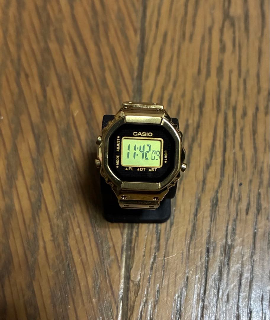 新品　カシオ リングウォッチ CRW-001G-9JR CASIO ゴールド