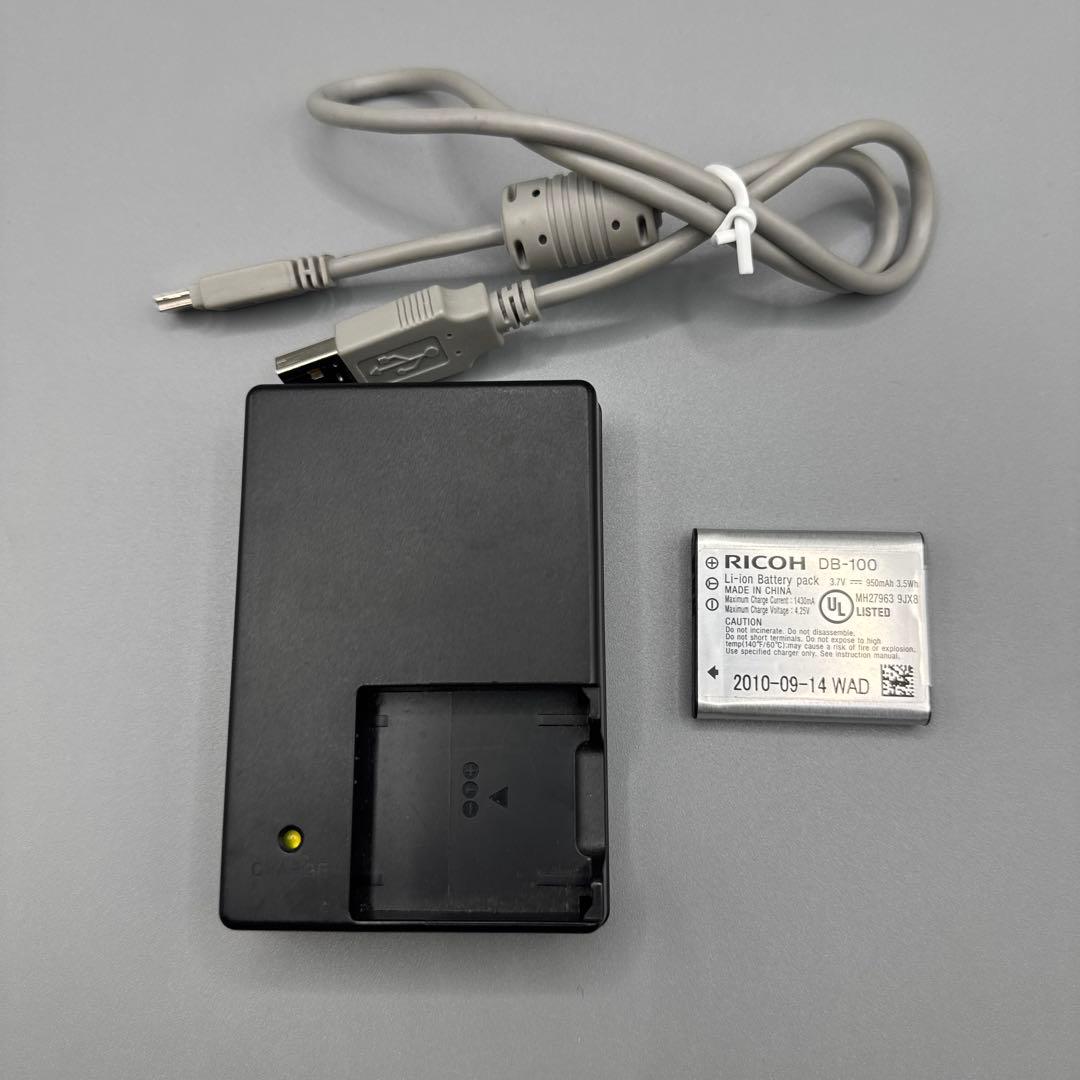 B192 RICOH CX4 コンパクト デジタル カメラ デジカメ コンデジ