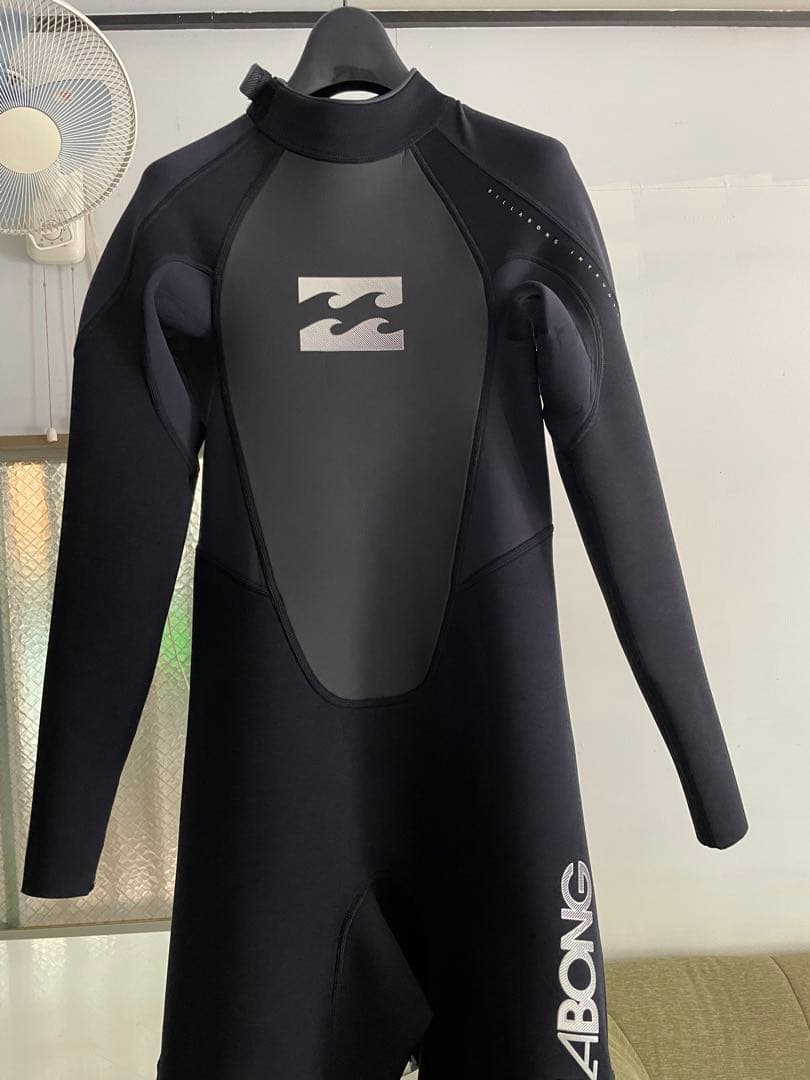 サーフボード+ウエットスーツ（BILLABONG）『プレゼント付き』