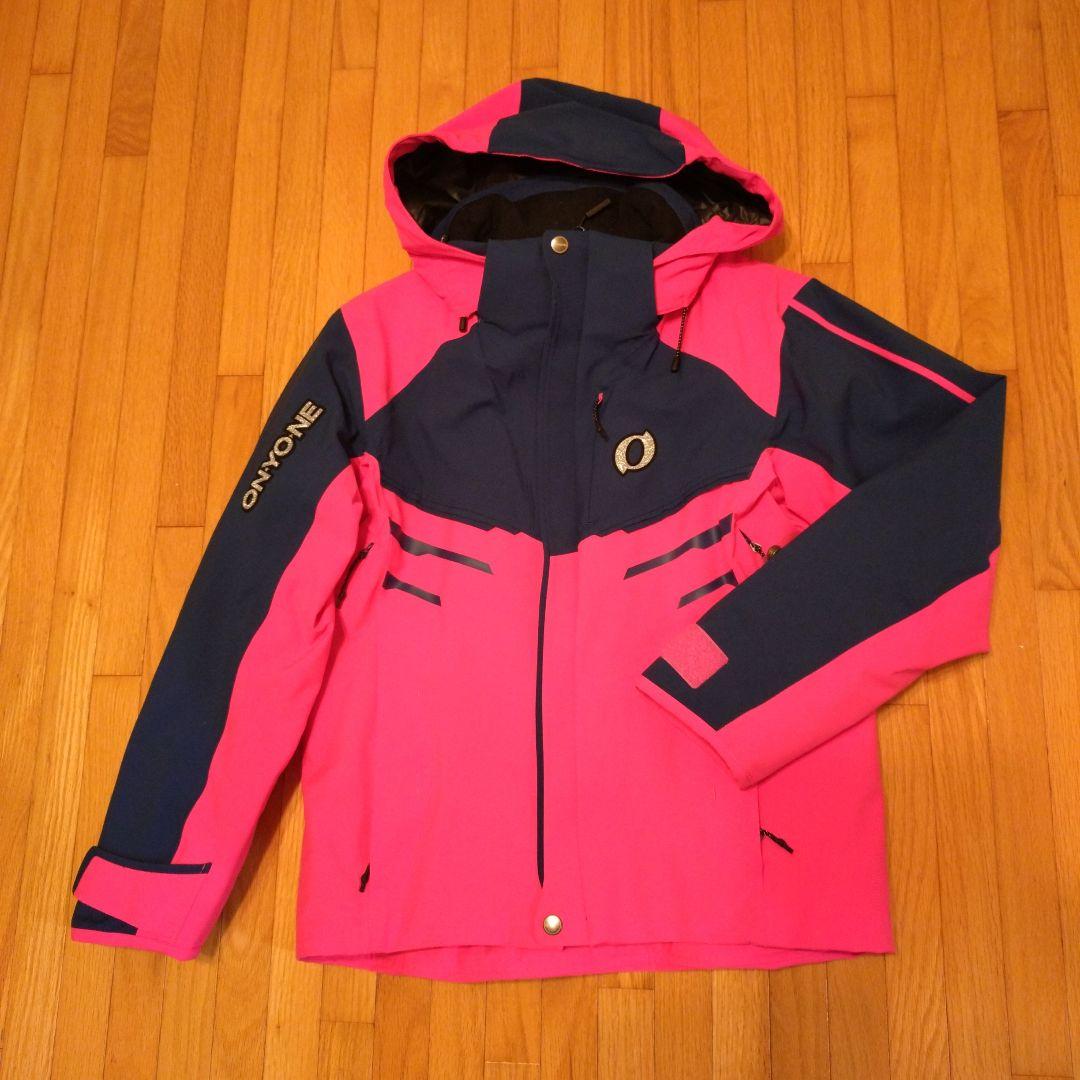 大幅下げ!　ONYONE 防水フード付き女性用スキーウェア上下