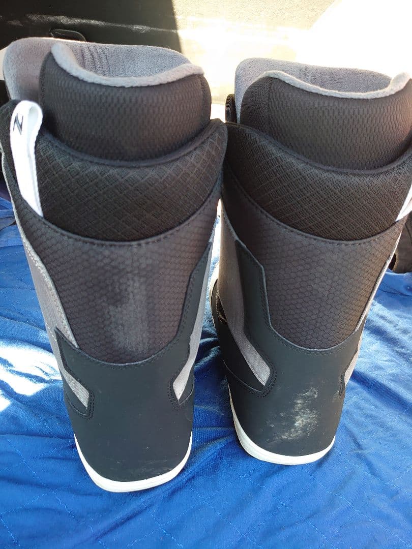 スノーボードブーツ ブラック/ホワイト