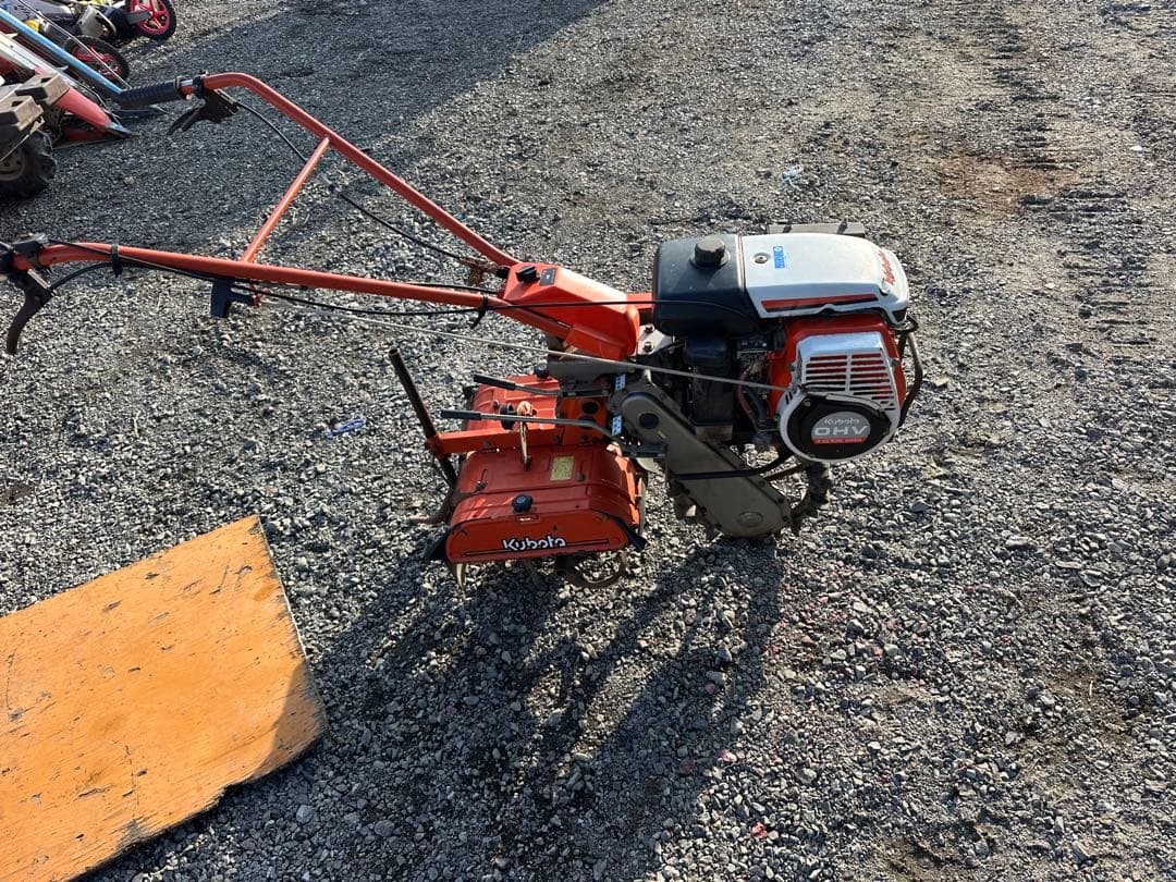 一輪タイヤ　クボタ 管理機 TS40 家庭菜園 直接引取り限定　 耕運機