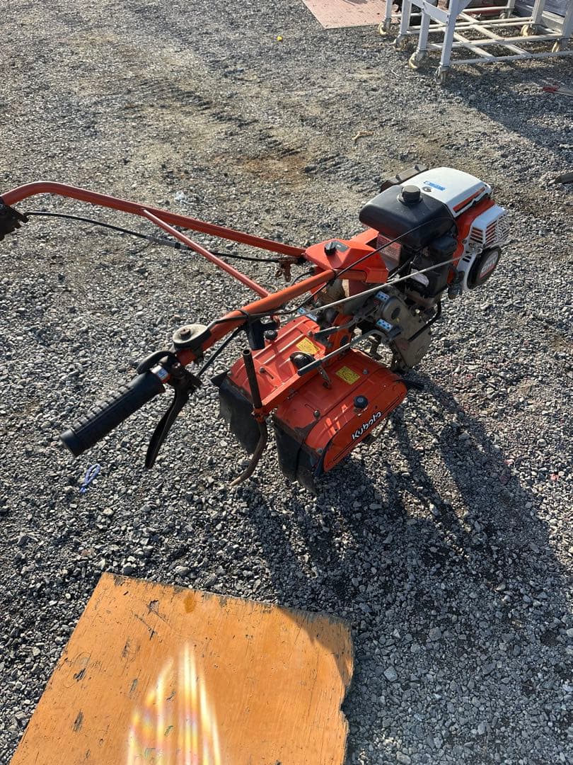 一輪タイヤ　クボタ 管理機 TS40 家庭菜園 直接引取り限定　 耕運機