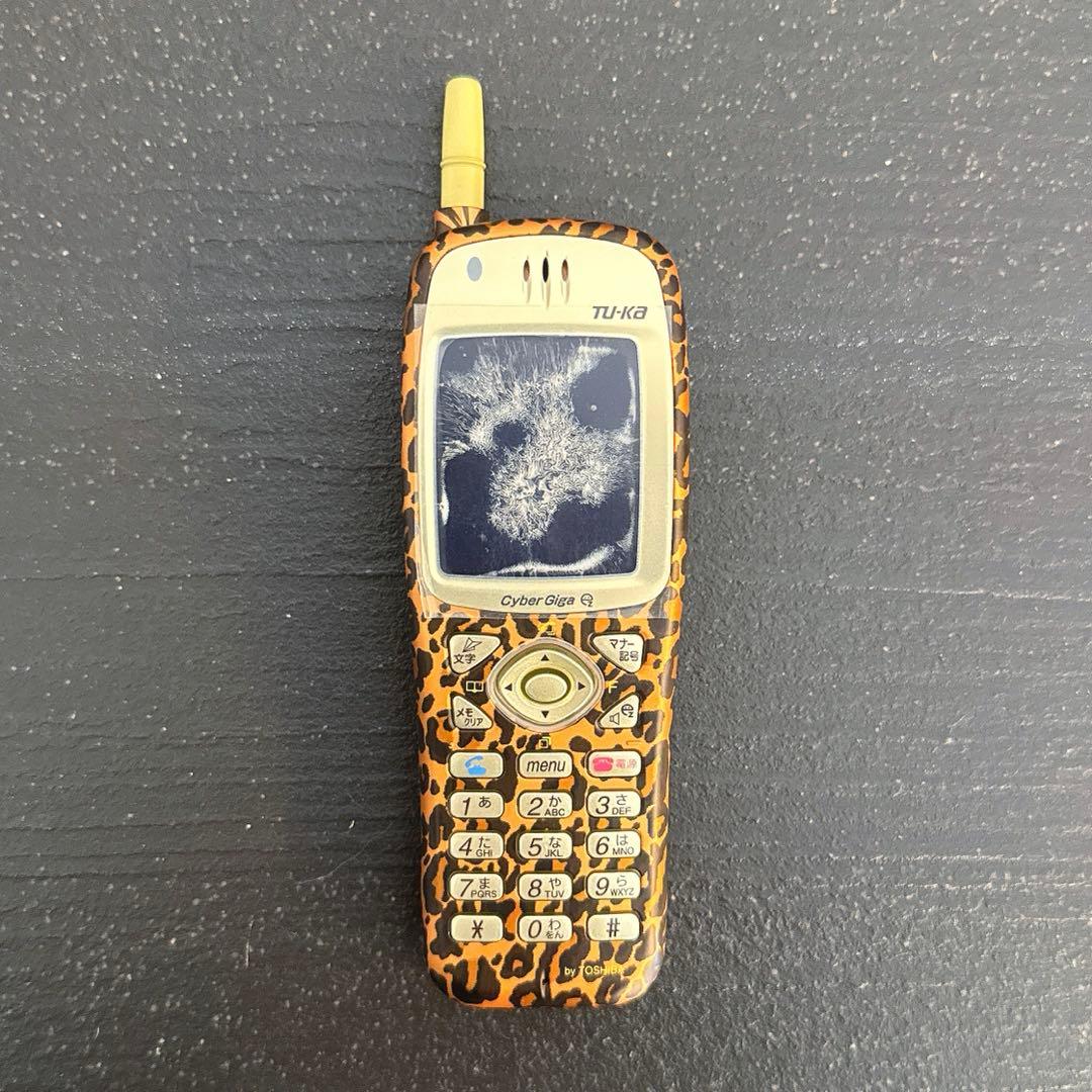 未使用品 浜崎あゆみ TU-KA ツーカー 携帯電話 動作確認済 ストラップ