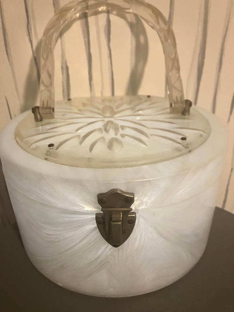 Vintage 1950s ルーサイトバッグ　乳白色マーブル　USA