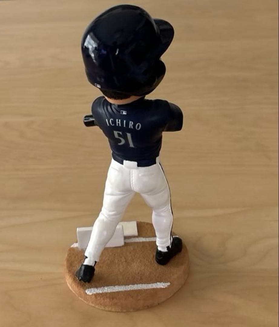 ICHIRO イチロー ボブルヘッド フィギュア 51