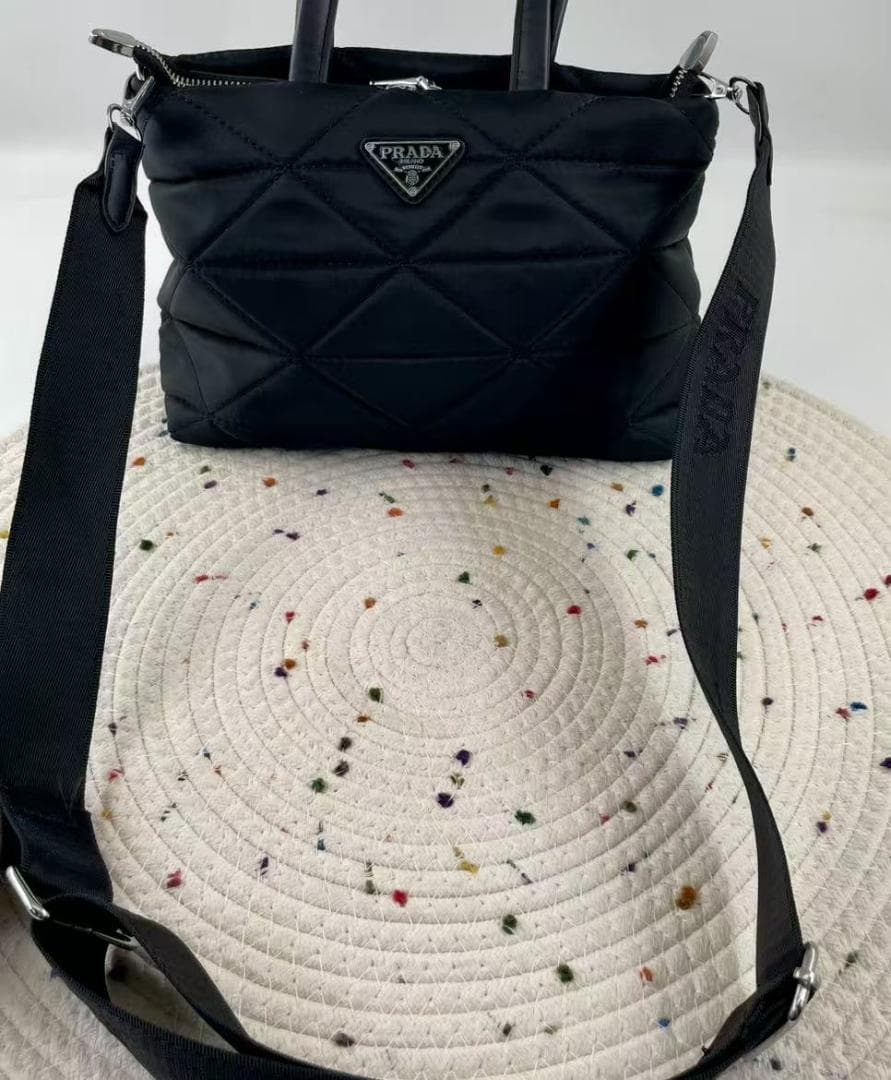 超人気 PRADAショルダーバッグ ノベルティ}