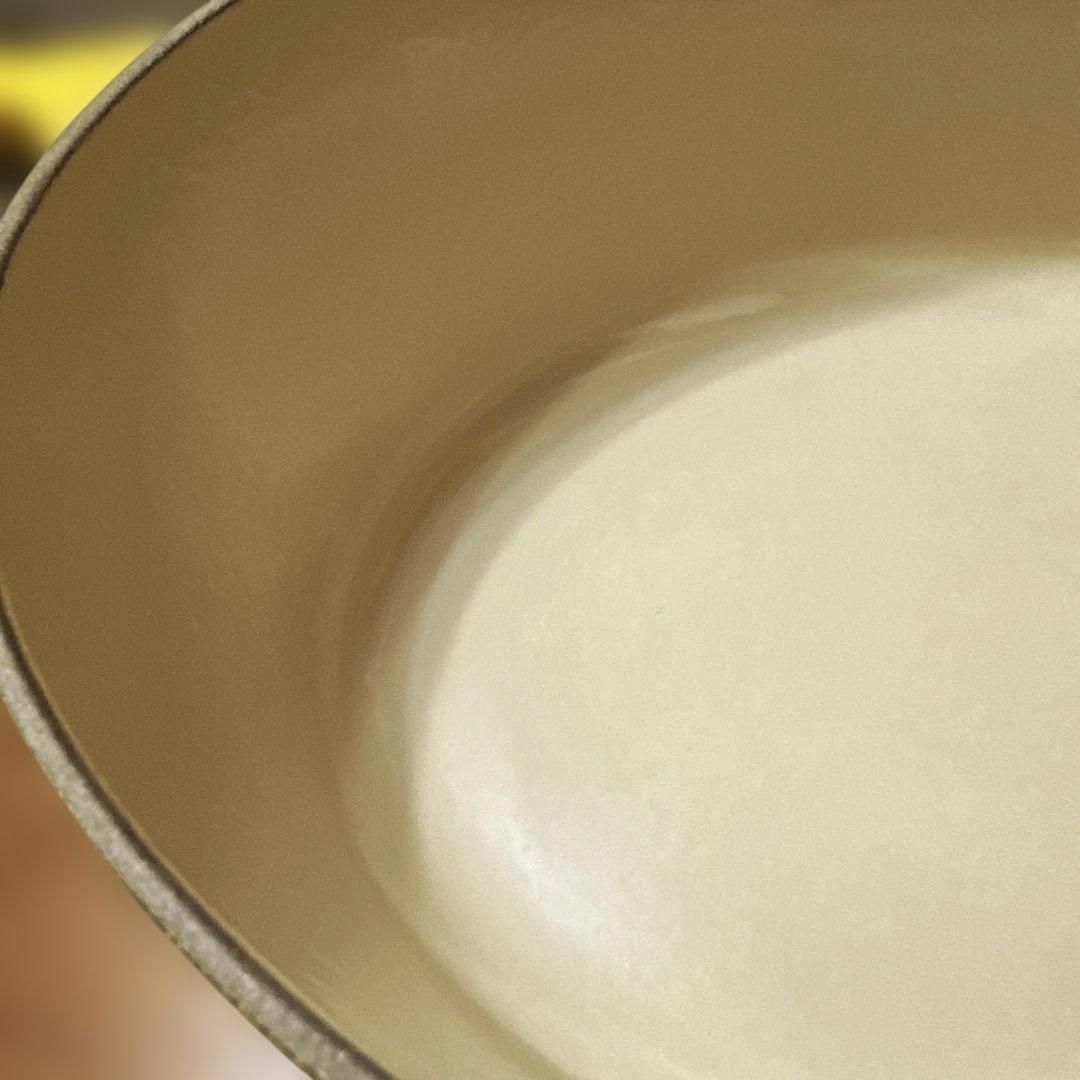 ルクルーゼ ココットオーバル 25cm ディジョンイエロー