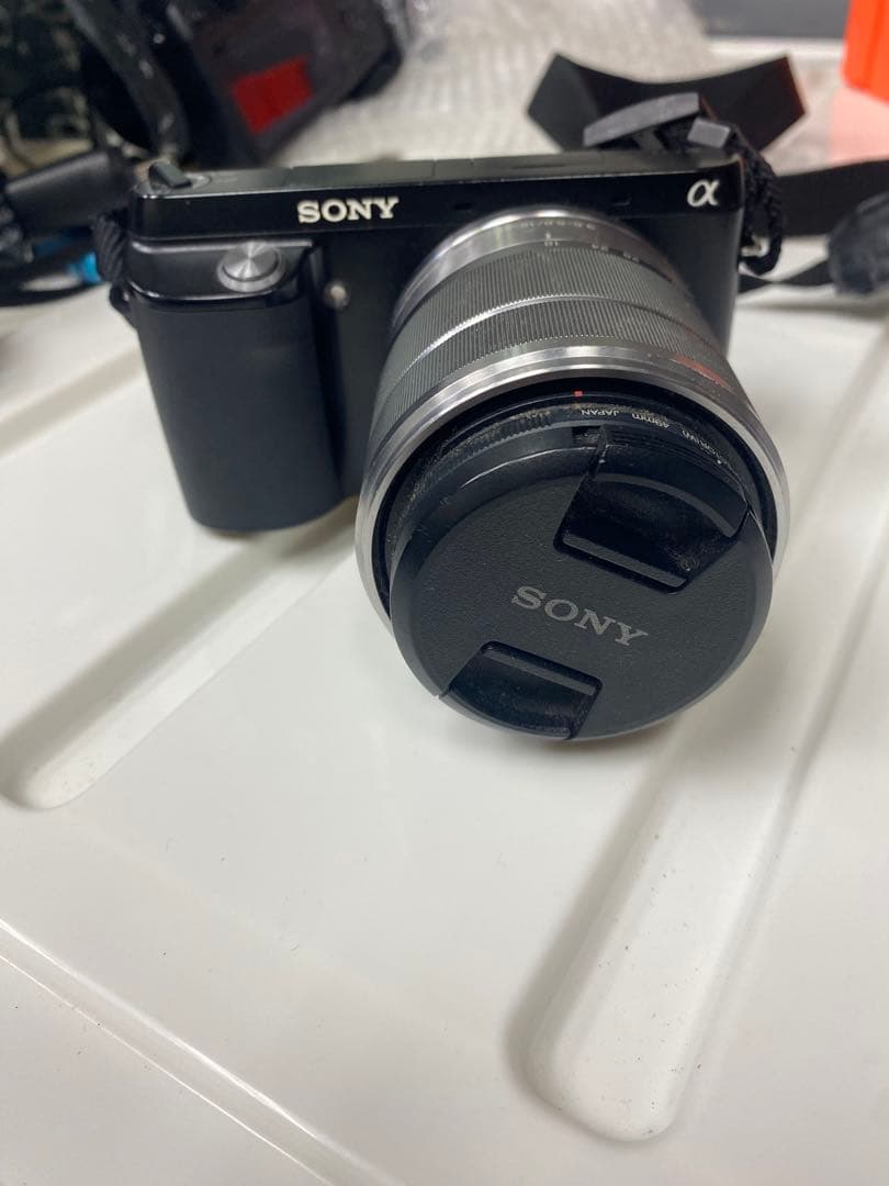 SONY α NEX-F3