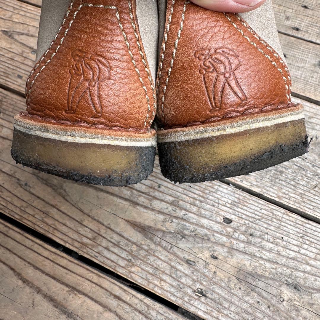 レア踵カラー クラークスデザートトレック US9