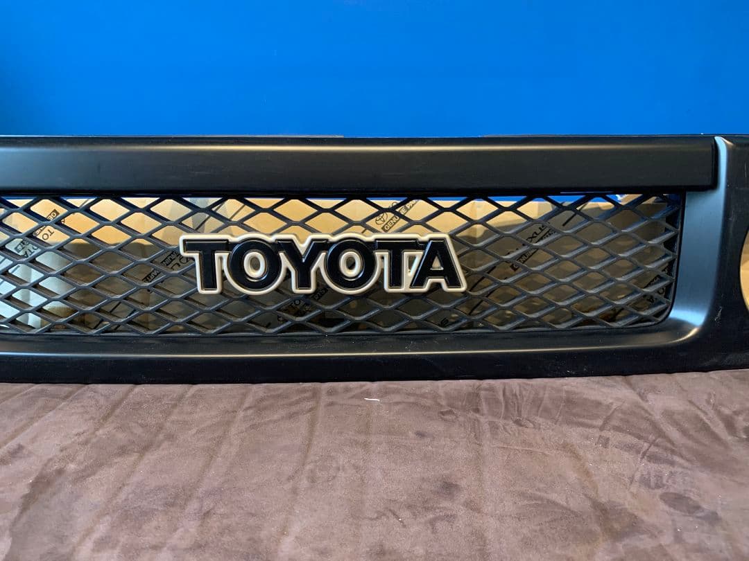 TOYOTA FJクルーザー フロントグリル ブラック