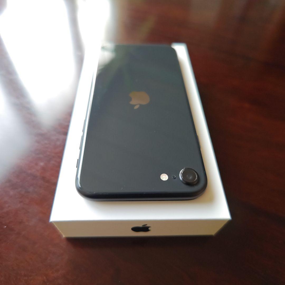 Apple iPhone SE (第2世代) 128GB 美品