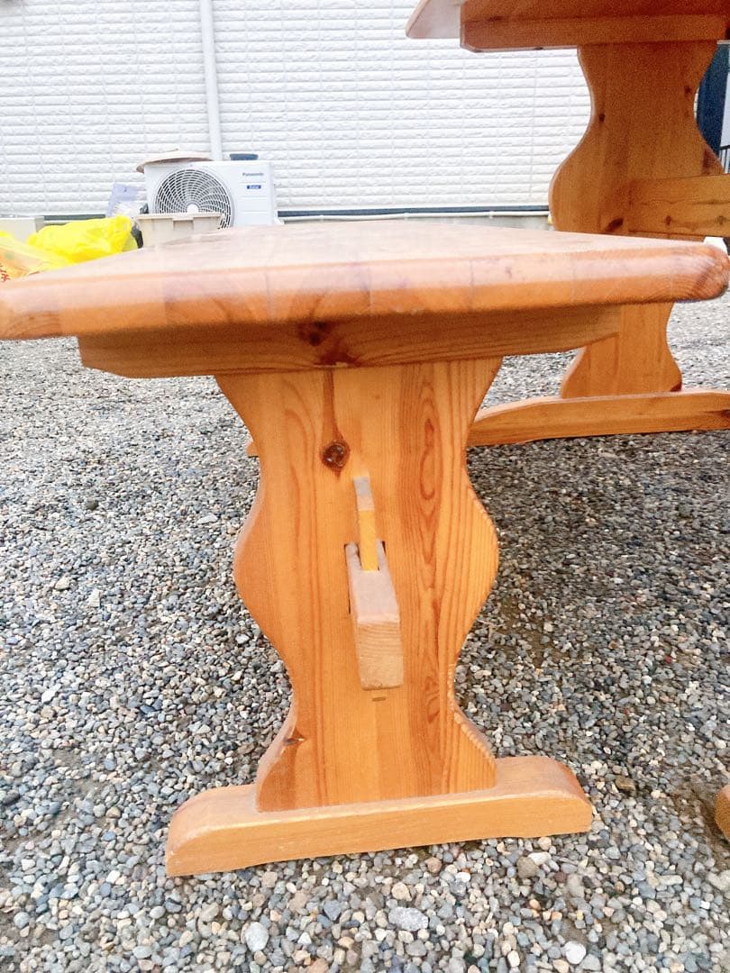 コテージにて使用 木製長椅子とテーブルインテリア家具