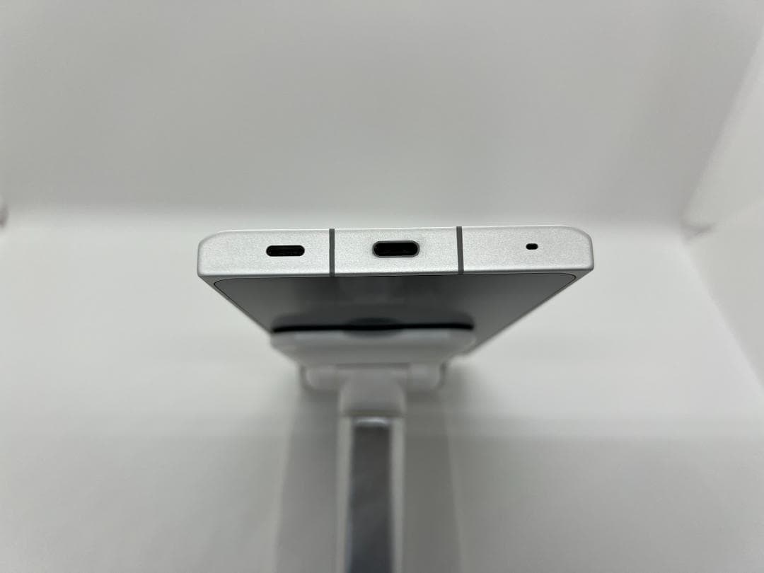 スマートフォン本体 LEITZ PHONE2 LP-02 Leica white