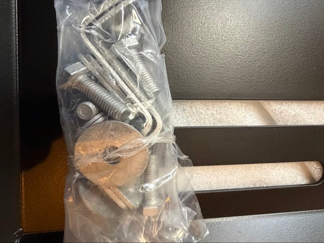 トヨタ ハイラックス GRスポーツ フロントスキッドプレート黒