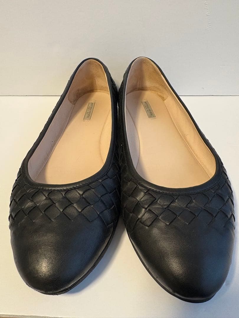 ✨️美品✨️　ボッテガヴェネタ　イントレチャート　フラットパンプス　レザー　黒