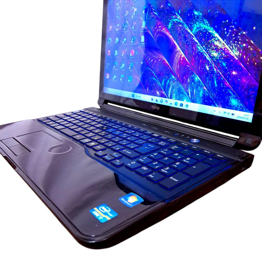 ノートパソコン 本体 Windows11 オフィス付き i7 16GB SSD