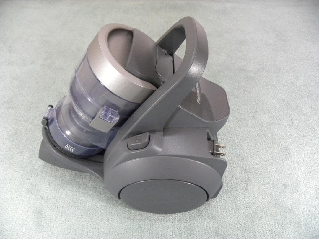 ①Panasonicサイクロン掃除機からまないブラシMC-SR41K