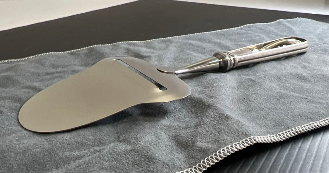 ジョージジェンセン　激レアブロッサム　チーズスライサー 共袋　90g