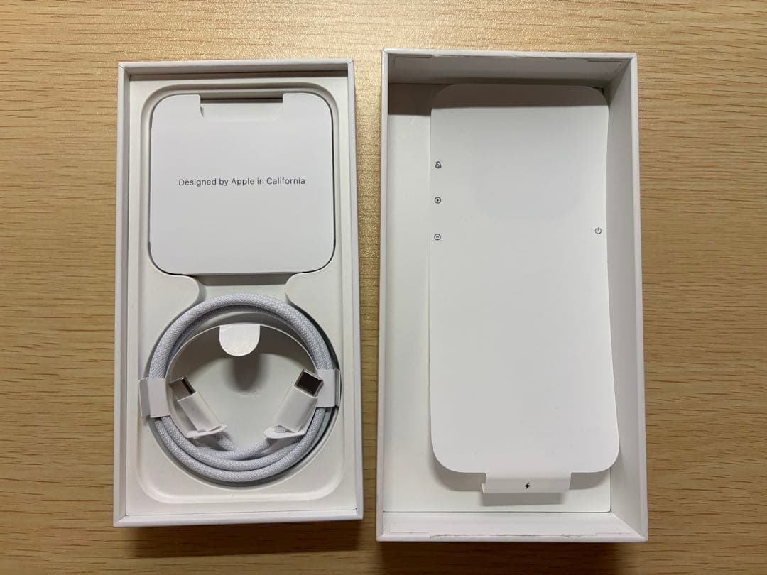 【無音シャッター】香港版 iPhone15 Pro 256GB