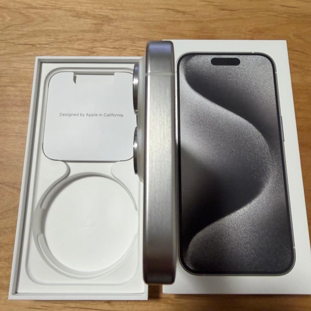 iPhone15pro 本体 256GB