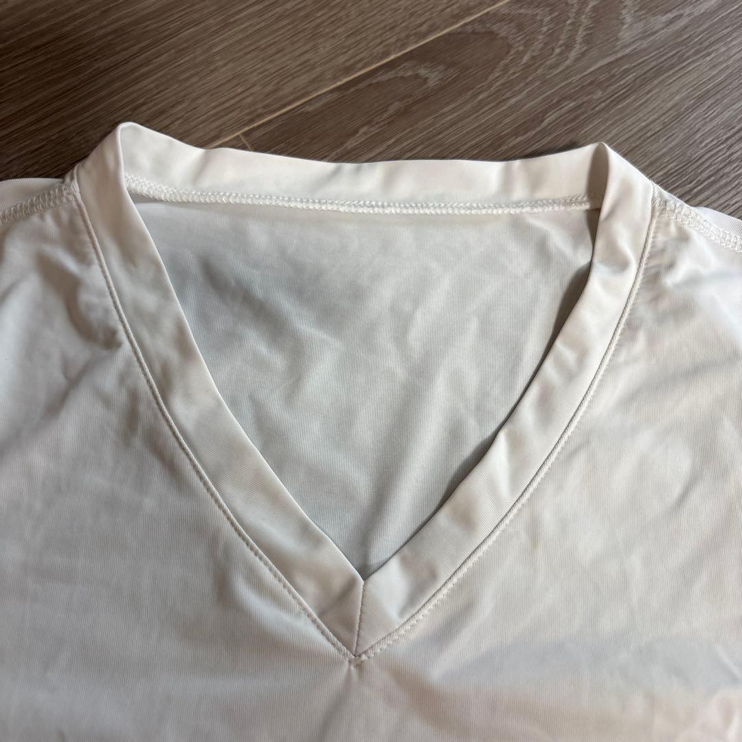 専用　　BRIEFING ホワイト Vネック 長袖シャツ