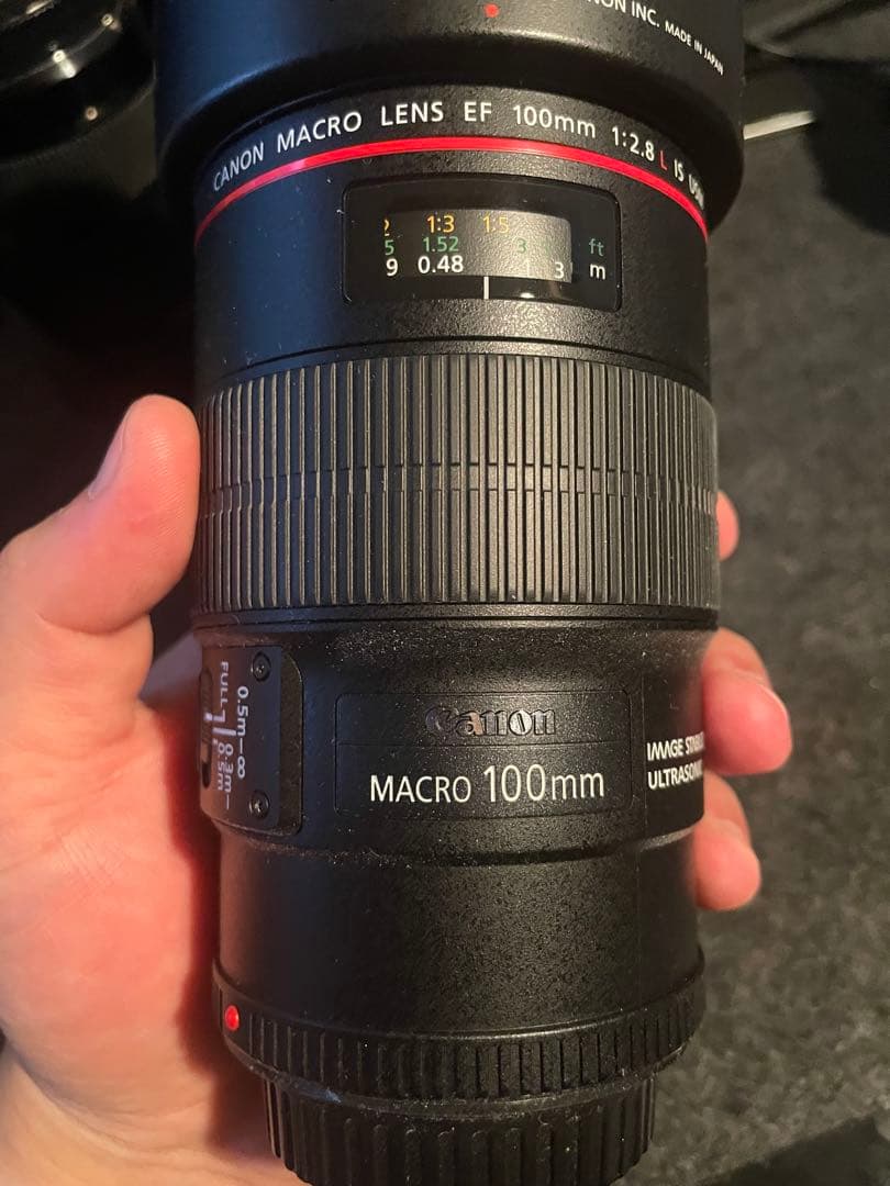 Canon EF 100mm f/2.8 IS USM マクロレンズ