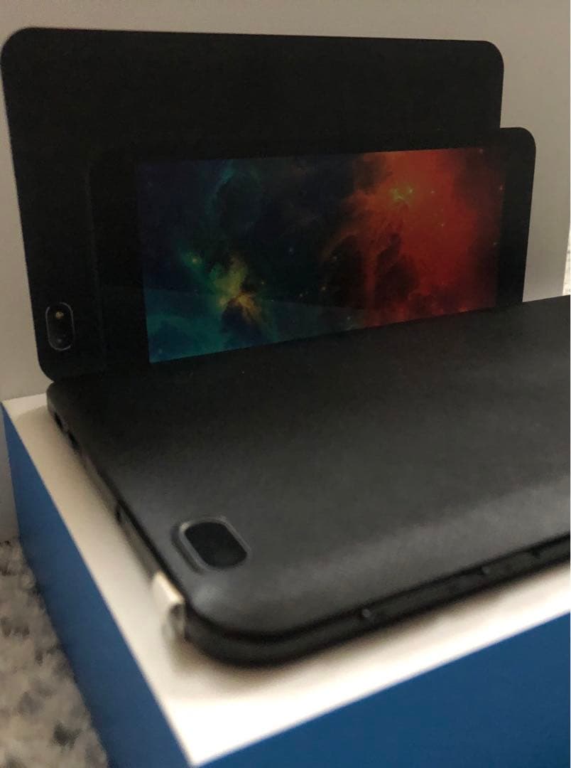 8インチ アンドロイドタブレット Android 軽量 Wi-F 端末pc