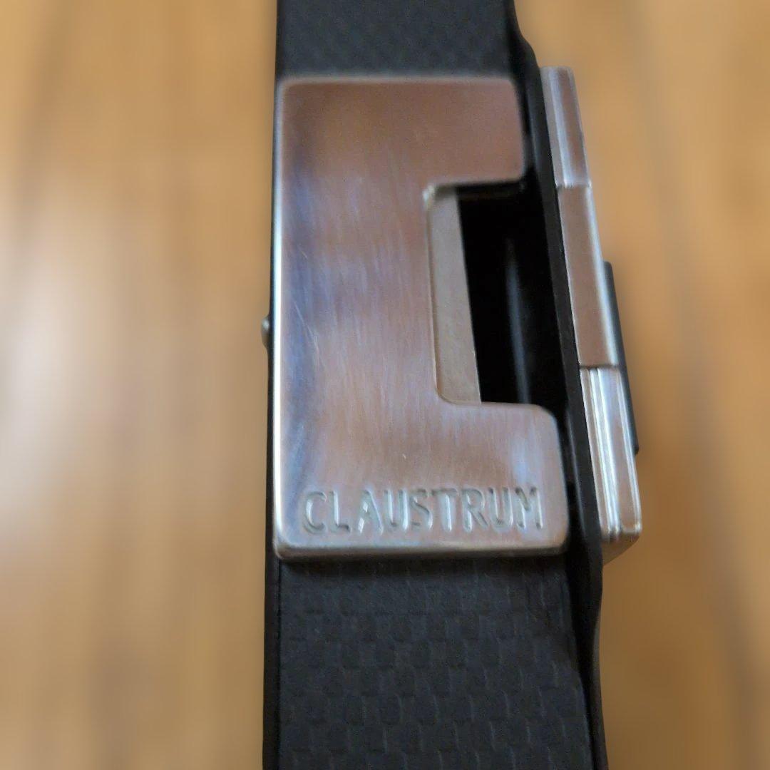 CLAUSTRUM 　ベルトウォレット　 黒、シルバー