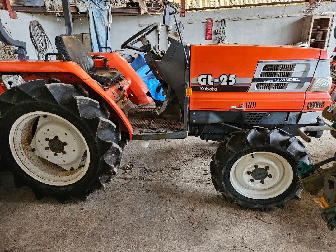 クボタトラクター GL-25　25馬力　タイヤ４本新品交換　1508時間