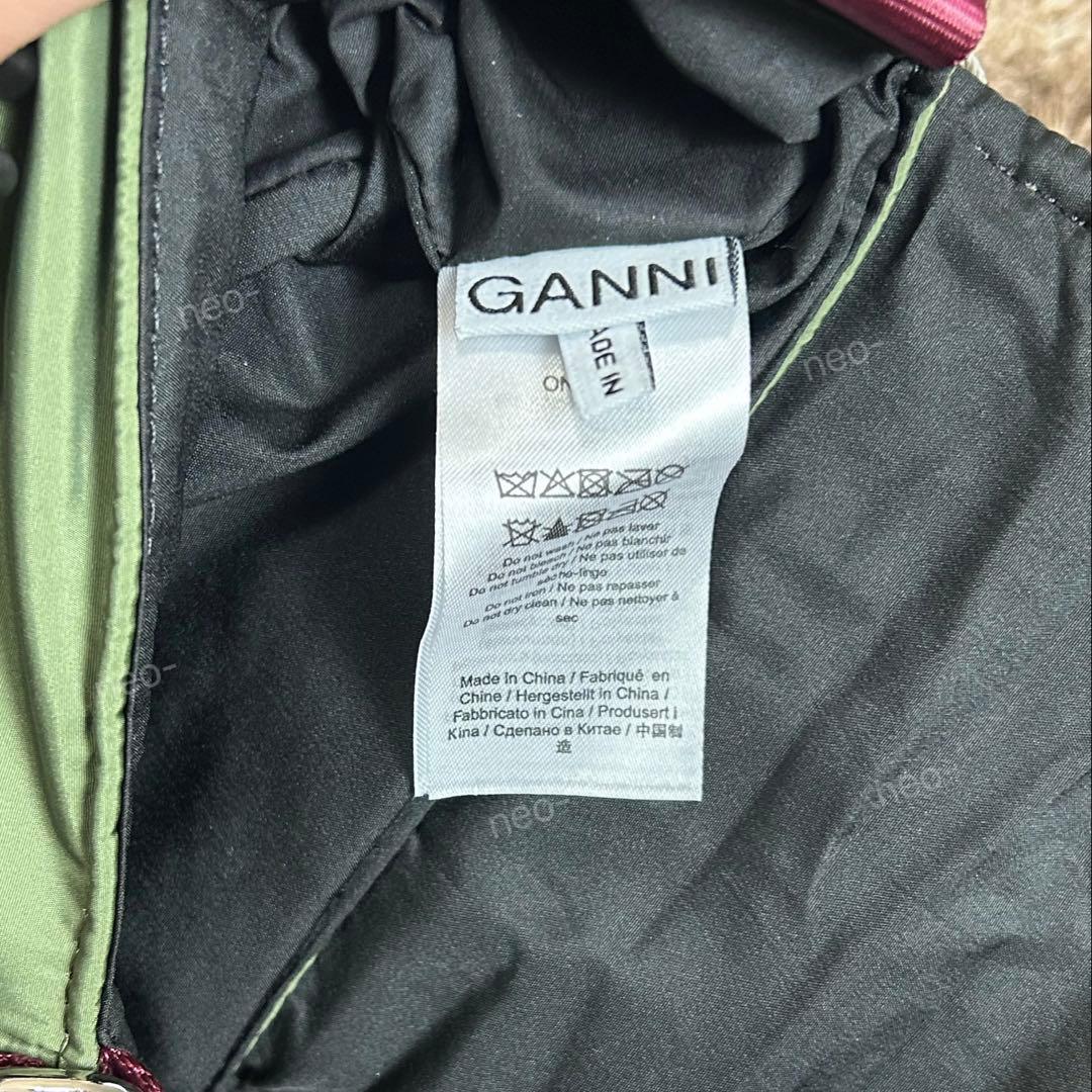 【人気 】GANNI recycled tech ショルダーバッグ サコッシュ