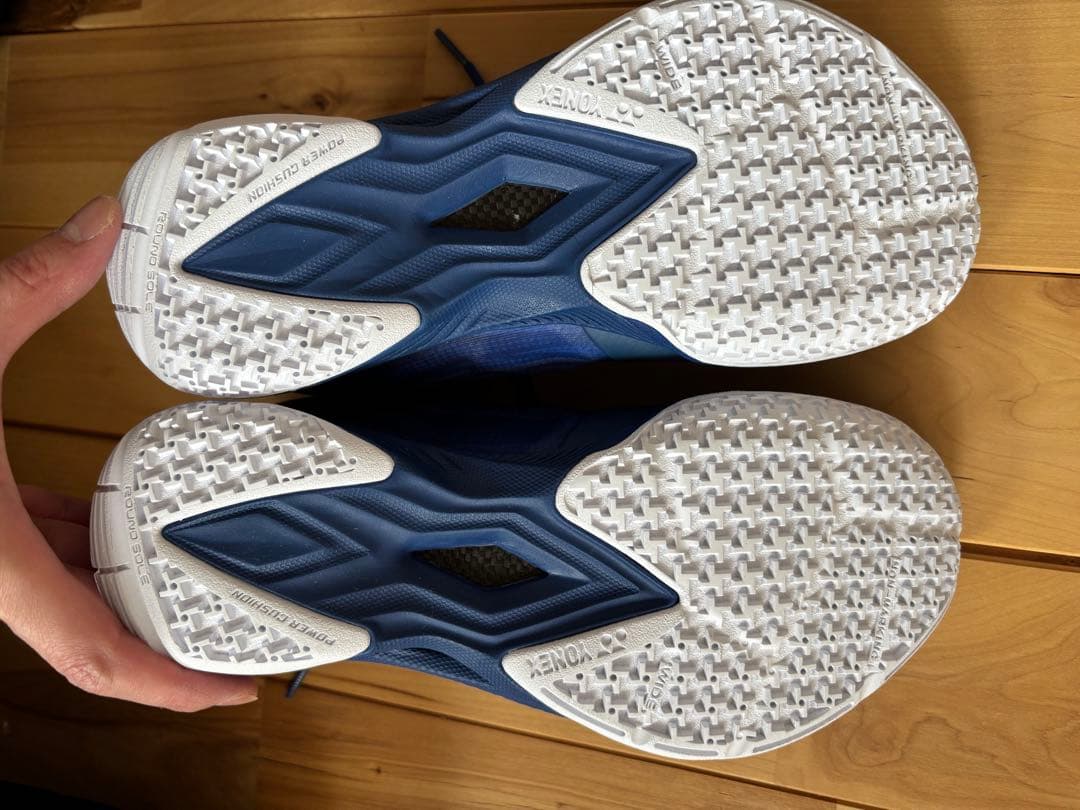 YONEX バドミントンシューズ エアラス23.5cm