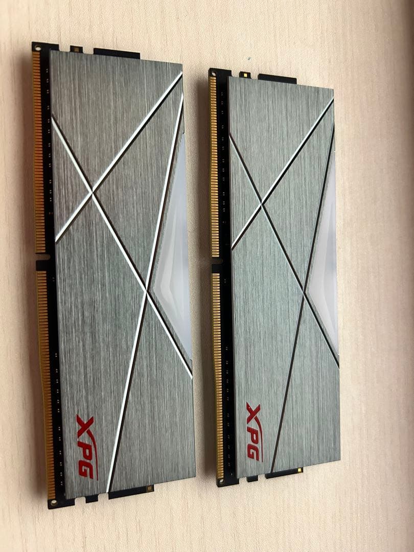 XPGメモリーDDR4 D50 RGB 32GB (2x16GB)3600MHz