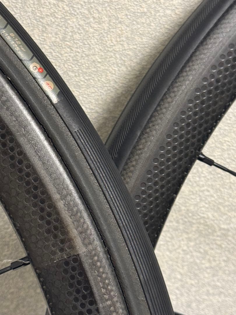 ZIPP202 カーボンホイール チューブラー シマノ11〜12速　リムブレーキ