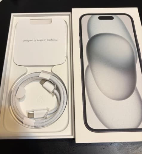 iPhone15 ブラック 256GB 箱、付属品付き