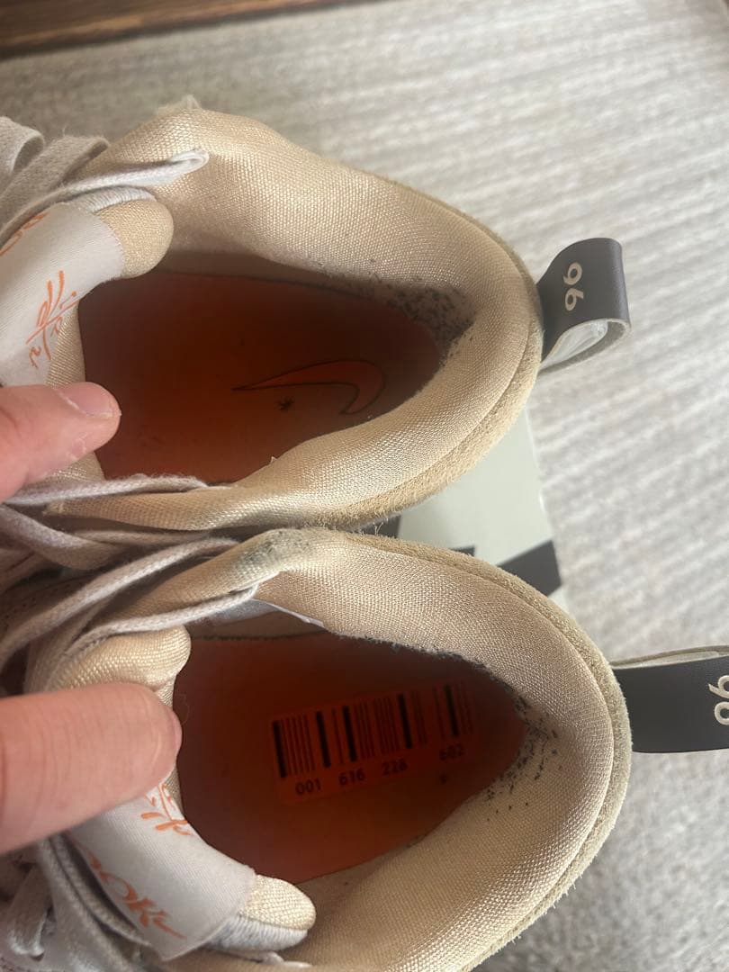 BOOK1 スニーカー